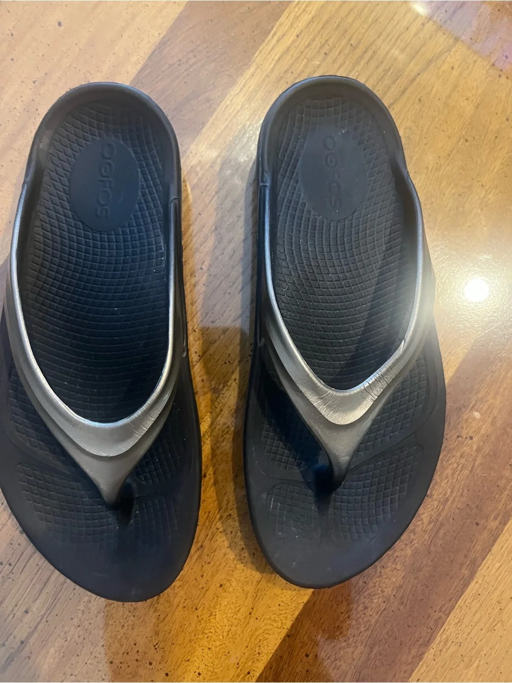 OOFOS lightweight supportive